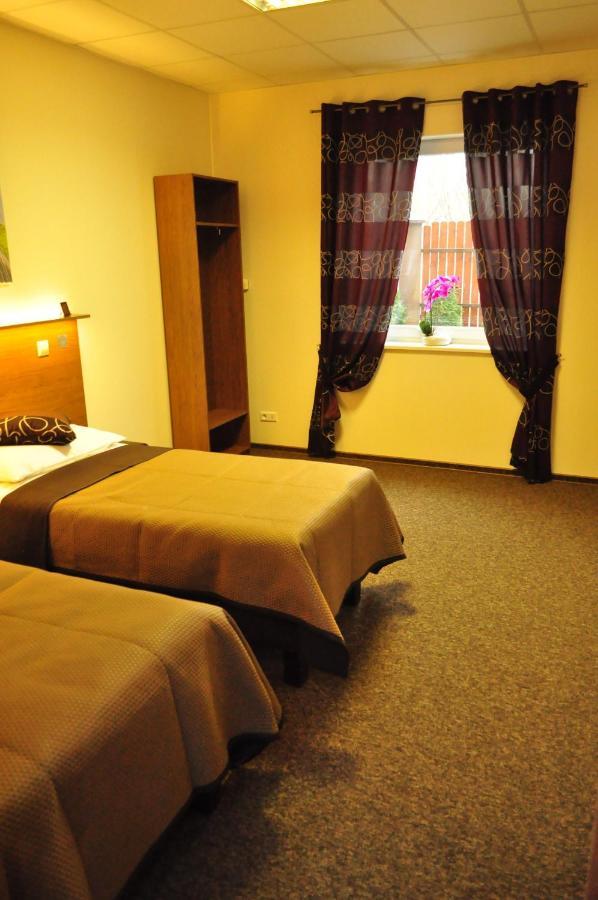 Villa B&B Варшава Екстериор снимка