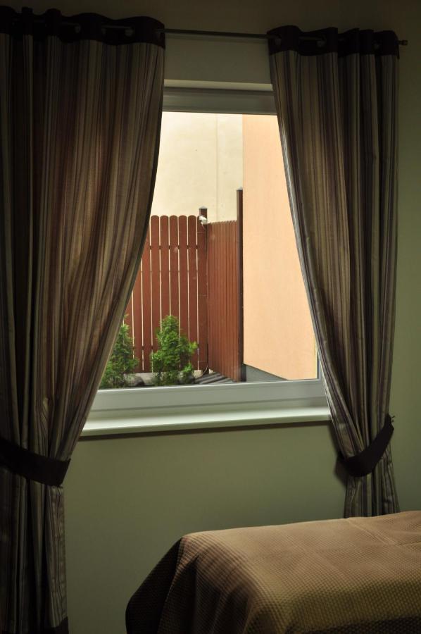 Villa B&B Варшава Екстериор снимка